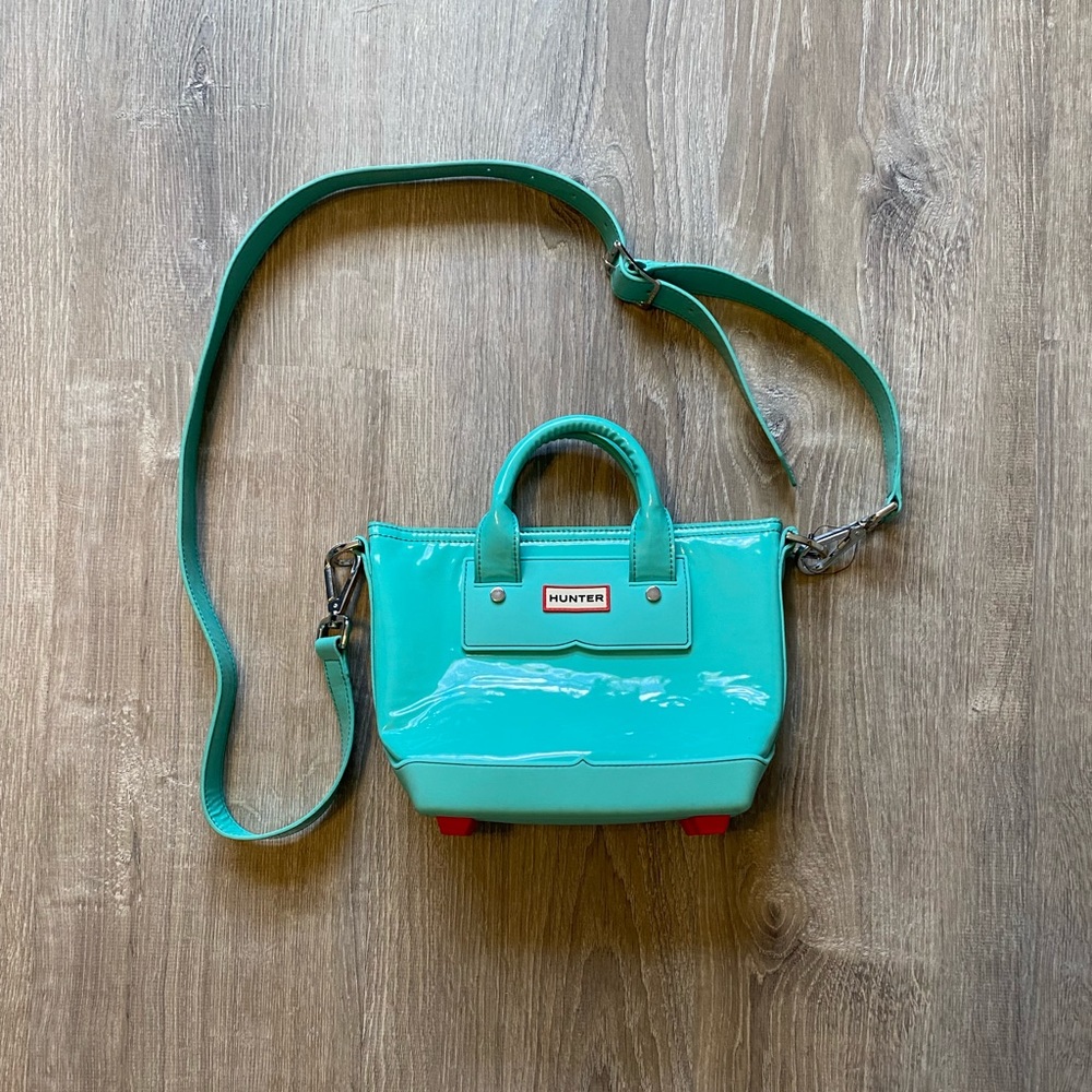 Hunter patent leather bag